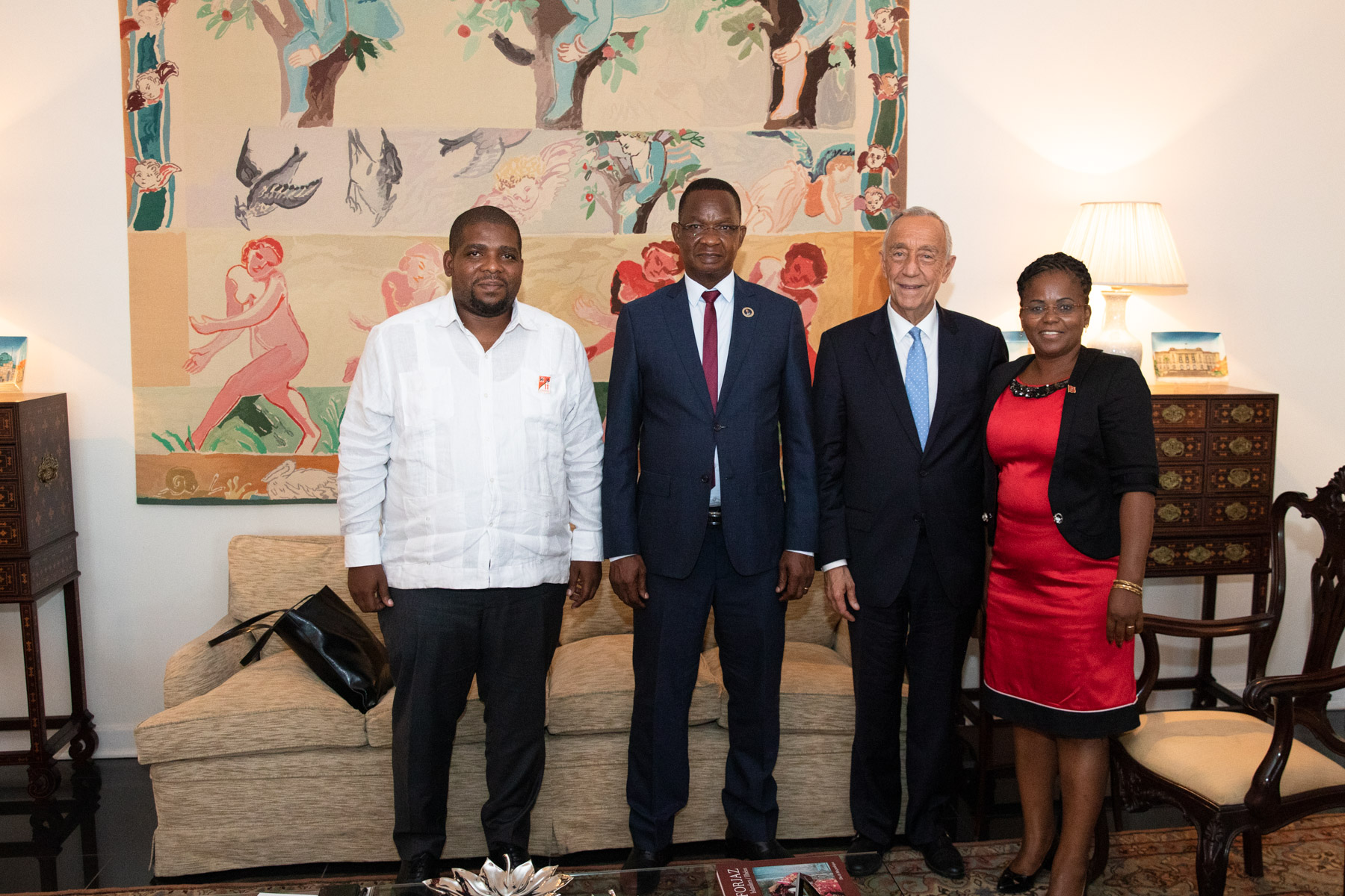 Presidente da República reuniu com a FRELIMO - Atualidade - Arquivo do ...